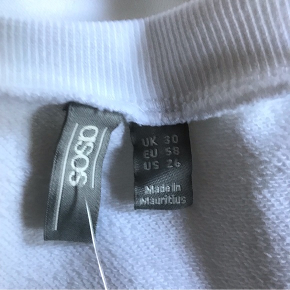 ASOS DESIGN Plus White Curve Cut-Off Sweatshirt, 26W - Picture 5 of 7